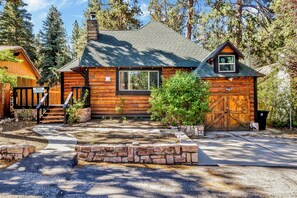 Exterior - Maltby Modern LOG Cabin #2307 (Big Bear City)