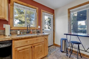 小屋, 多張床, 庭院, 山景 (2414) | 私人廚房 | 咖啡機/沖茶器