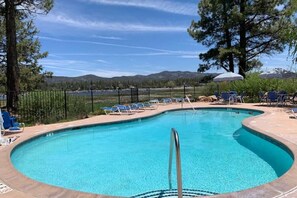 Pool - Restmoore #2425 (Big Bear Lake)