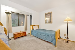 2 bedrooms, individually decorated, individually furnished, bed sheets