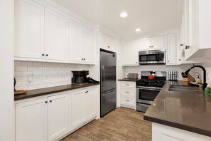 Cabin, Multiple Beds, Patio, Mountain View (2458) | Private kitchen