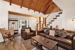 Cabin, Multiple Beds, Patio, Mountain View (2458) | Living area