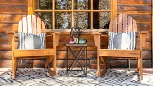 Unclassified image, 3 of 17, button - Serrano House #2286 (Big Bear Lake)