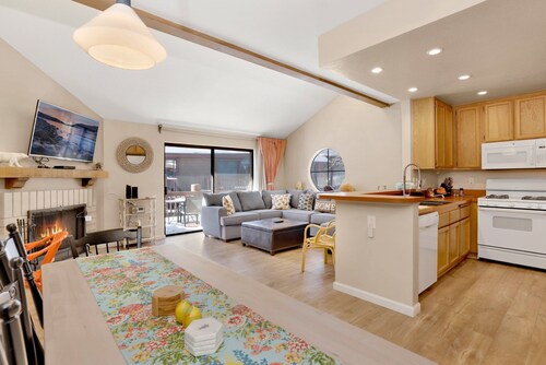 Boulder BAY Condo #2236