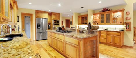 Cabin, Multiple Beds, Hot Tub, Mountain View (2246) | Private kitchen | Coffee/tea maker