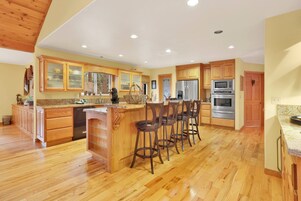 Cabin, Multiple Beds, Hot Tub, Mountain View (2246) | Private kitchen