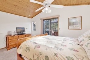 Cabin, Multiple Beds, Patio, Mountain View (1966) | 2 bedrooms, individually decorated, individually furnished, bed sheets - Cozy Haven #1966 (Big Bear City)