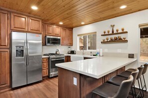 Cabin, Multiple Beds, Hot Tub, Mountain View (1926) | Private kitchen | Coffee/tea maker - Bohemia BIG Bear #1926 (Big Bear Lake)