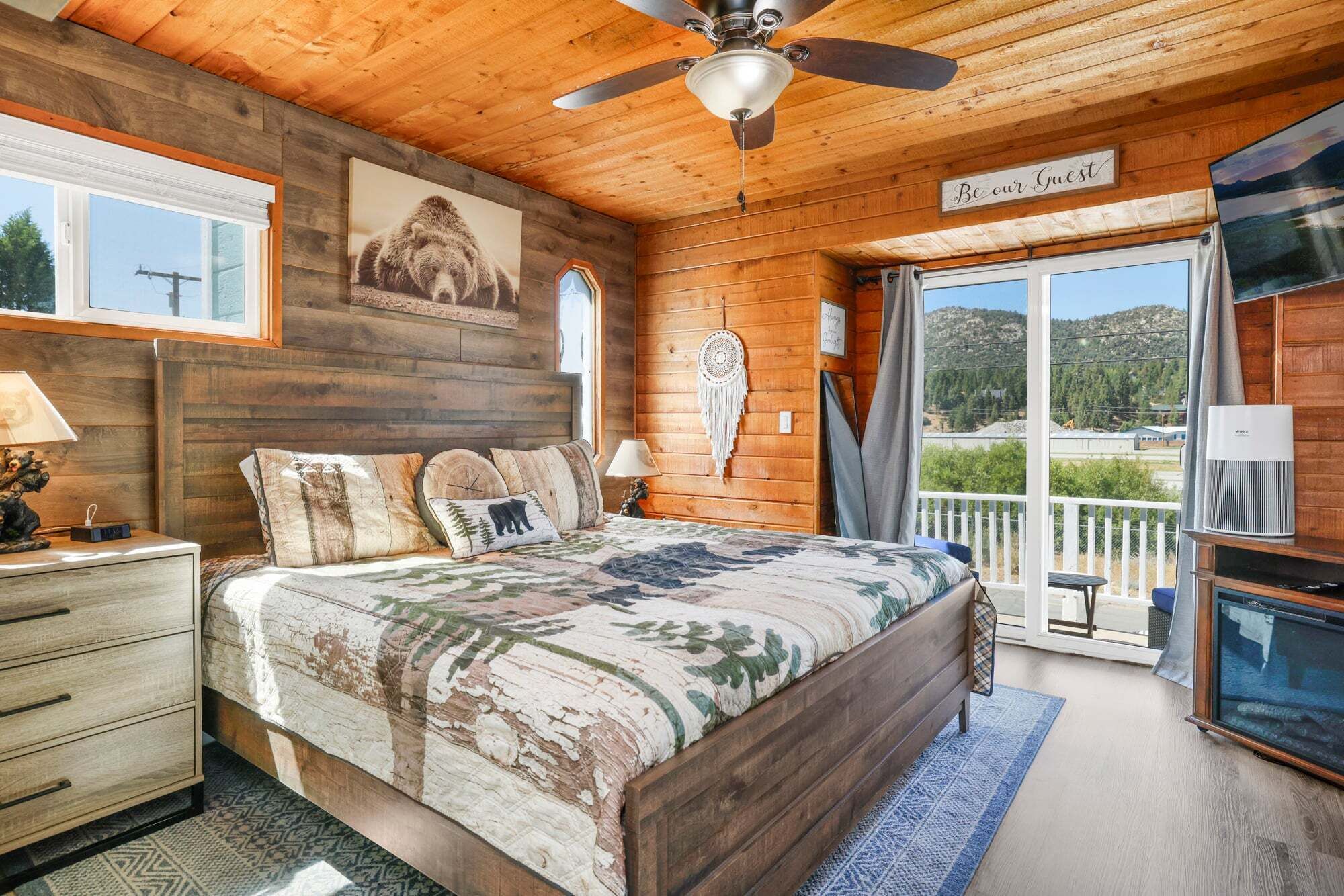 Cabin, Multiple Beds, Hot Tub, Mountain View (2308) | 2 bedrooms, individually decorated, individually furnished, bed sheets