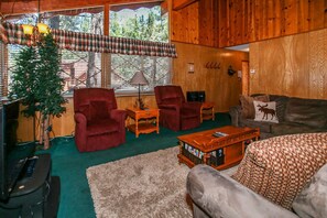 House, Multiple Beds, Balcony, Mountain View (1336) | View from room