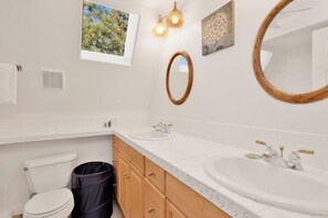 Bathroom - THE Pyramid IN BIG Bear #2124 (Big Bear City)