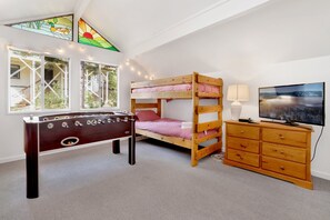 Cabin, Berbilang Katil, Patio, Mountain View (2338) | 4 bilik tidur, dihias secara berasingan 