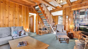 Cabin, Multiple Beds, Patio, Mountain View (2298) | Living area
