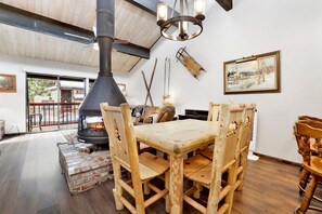 Appart'hôtel, plusieurs lits, patio, vue montagne (2461)