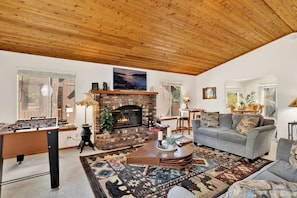 Cabin, Multiple Beds, Hot Tub, Mountain View (2357) | Living area