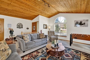 Cabin, Multiple Beds, Hot Tub, Mountain View (2357) | Living area