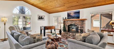 Ferienhütte, Mehrere Betten, Whirlpool, Bergblick (2357) | Wohnbereich