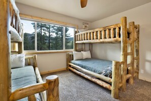 Ferienhütte, Mehrere Betten, Terrasse, Bergblick (2141) | 3 Schlafzimmer, individuell dekoriert, individuell eingerichtet