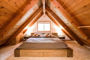 1 habitación, decoración personalizada y muebles diferentes 