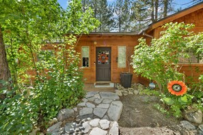 Terrace/patio - Fawnskin Cottage #2192 (Fawnskin)