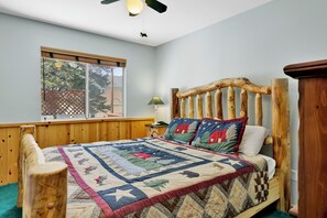 Hytte, flere senger, spabadekar, fjellutsikt (2345) | 3 soverom, individuelt dekorert, individuelt innredet og sengetøy