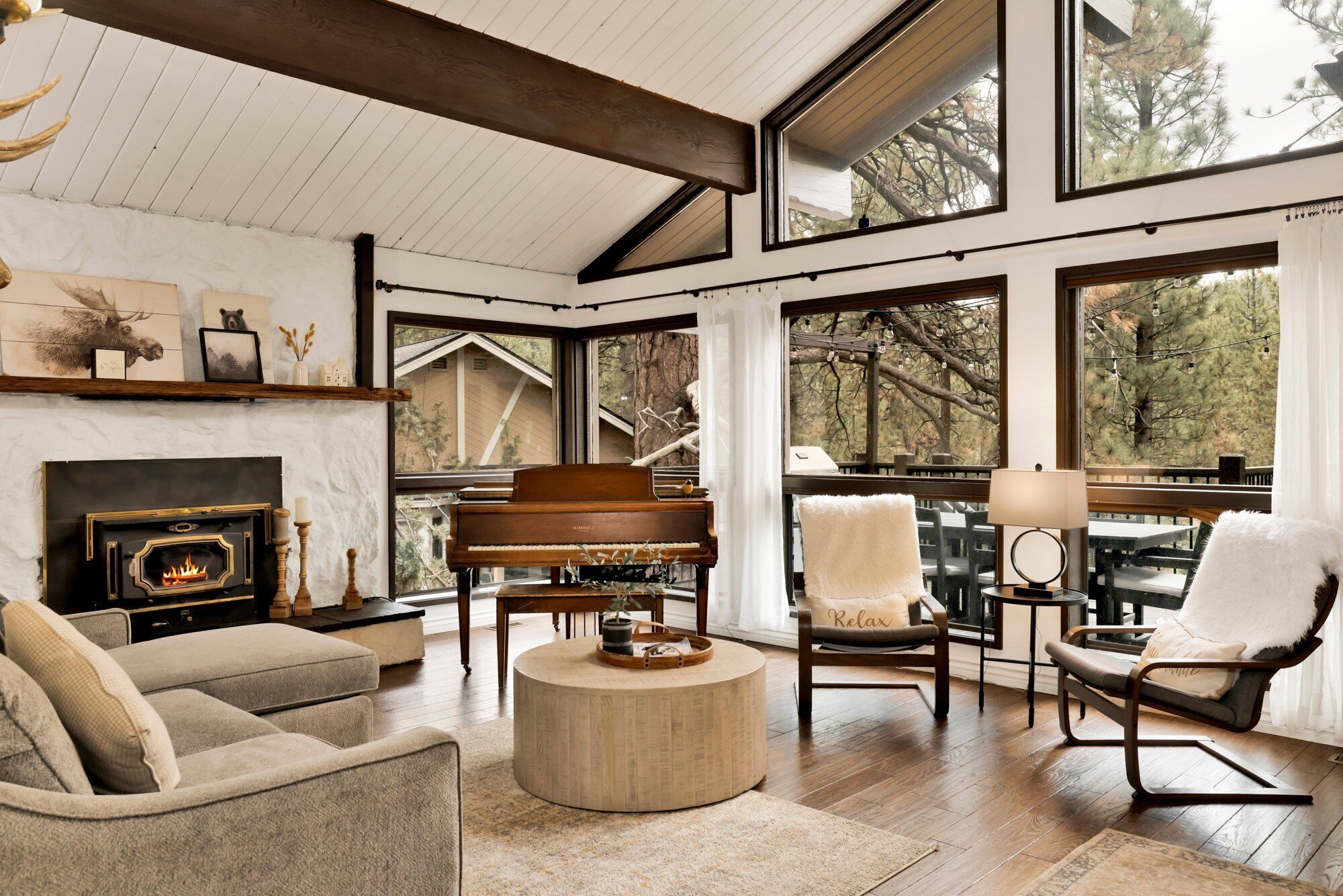 Cabin, Multiple Beds, Hot Tub, Mountain View (2193) | Living area | Fireplace, books