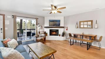 Apartamento, varias camas, patio, vistas a la montaña (2205) | Vistas desde la habitación