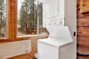 小屋, 多張床, 庭院, 山景 (2378) | 洗衣