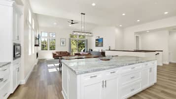 Cabin, Multiple Beds, Patio, Mountain View (2336) | Private kitchen | Coffee/tea maker