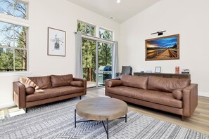 Cabin, Multiple Beds, Patio, Mountain View (2336) | Living area - THE Pines Retreat #2336 (Big Bear Lake)