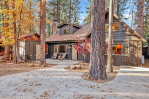 Exterior - THE Teddy Bear Chalet #2257 (Big Bear Lake)