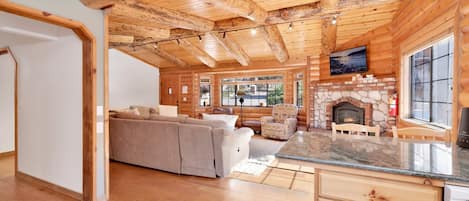 Cabin, Multiple Beds, Patio, Mountain View (2142) | Living area