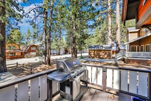 Property grounds - Bearadise Cottage #2275 (Big Bear Lake)