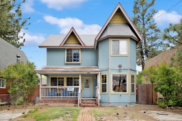 Exterior - Idle Hours INN #1945 (Big Bear City)