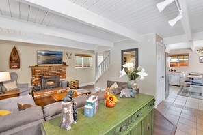 Μικρό Σπίτι, Περισσότερα από 1 Κρεβάτια, Αίθριο, Θέα στο Βουνό (2255) | Εσωτερικοί χώροι