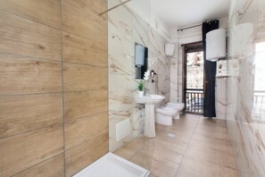 Quarto básico | Banheiro | Secador de cabelo
