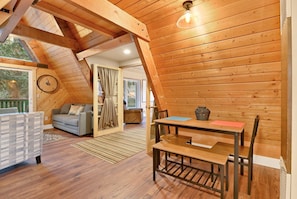 Cabin, 1 Queen Bed with Sofa bed, Patio, Mountain View (2375) | 1 bedroom, individually decorated, individually furnished, bed sheets - Whispering Woods #2375 (Big Bear Lake)