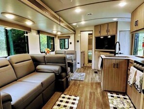 Smart TV, books - City-Accessible Camper (Goldston)