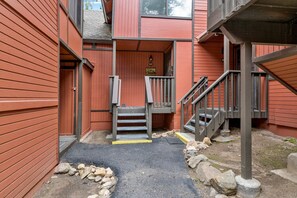 Property grounds - Sunflowers AND Cowboys #2180 (Big Bear Lake)