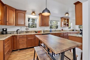 小屋, 多張床, 熱水浴缸, 山景 (2284) | 私人廚房 | 咖啡機/沖茶器