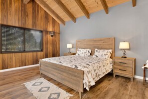 Cabane, plusieurs lits, patio, vue montagne (2169)