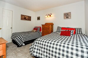 Condo, Plusieurs lits, patio, vue sur la montagne (1952) | 3 chambres, décor unique, ameublement unique, literie fournie