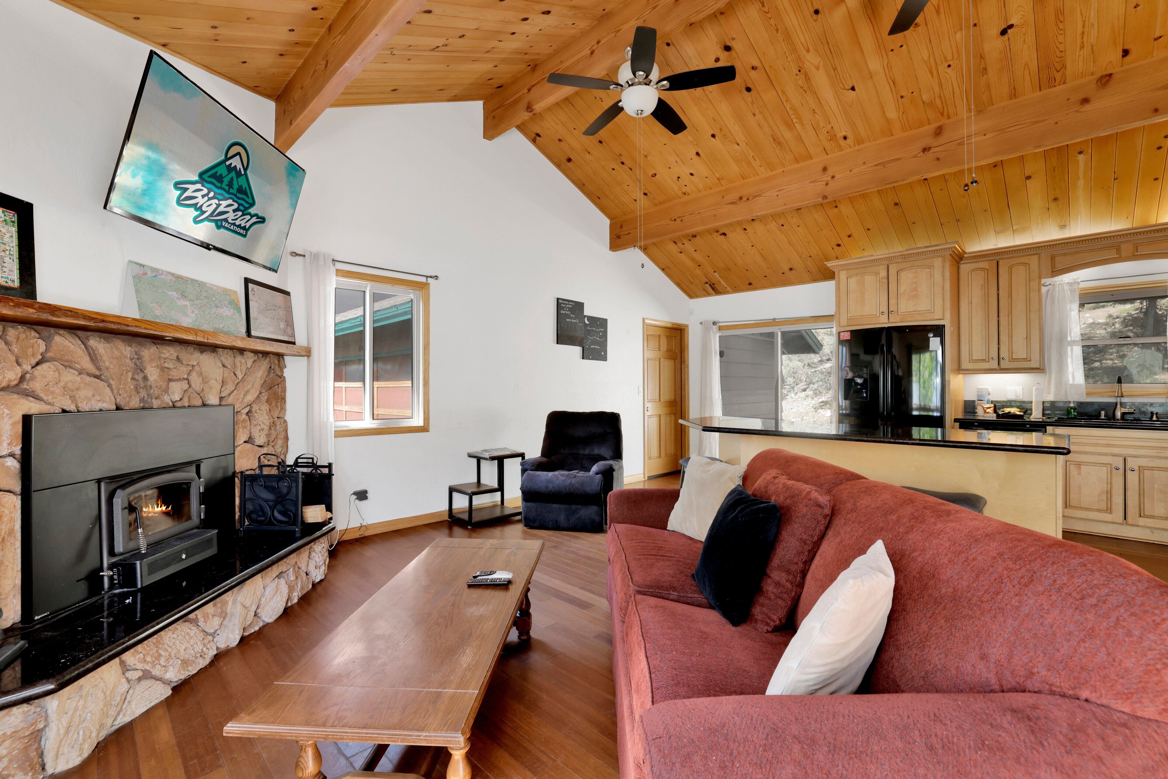 Cabin, Multiple Beds, Patio, Mountain View (1916) | Living area