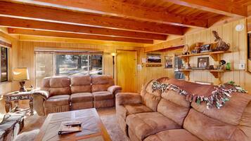 Cabin, Multiple Beds, Patio, Mountain View (2095) | Living area