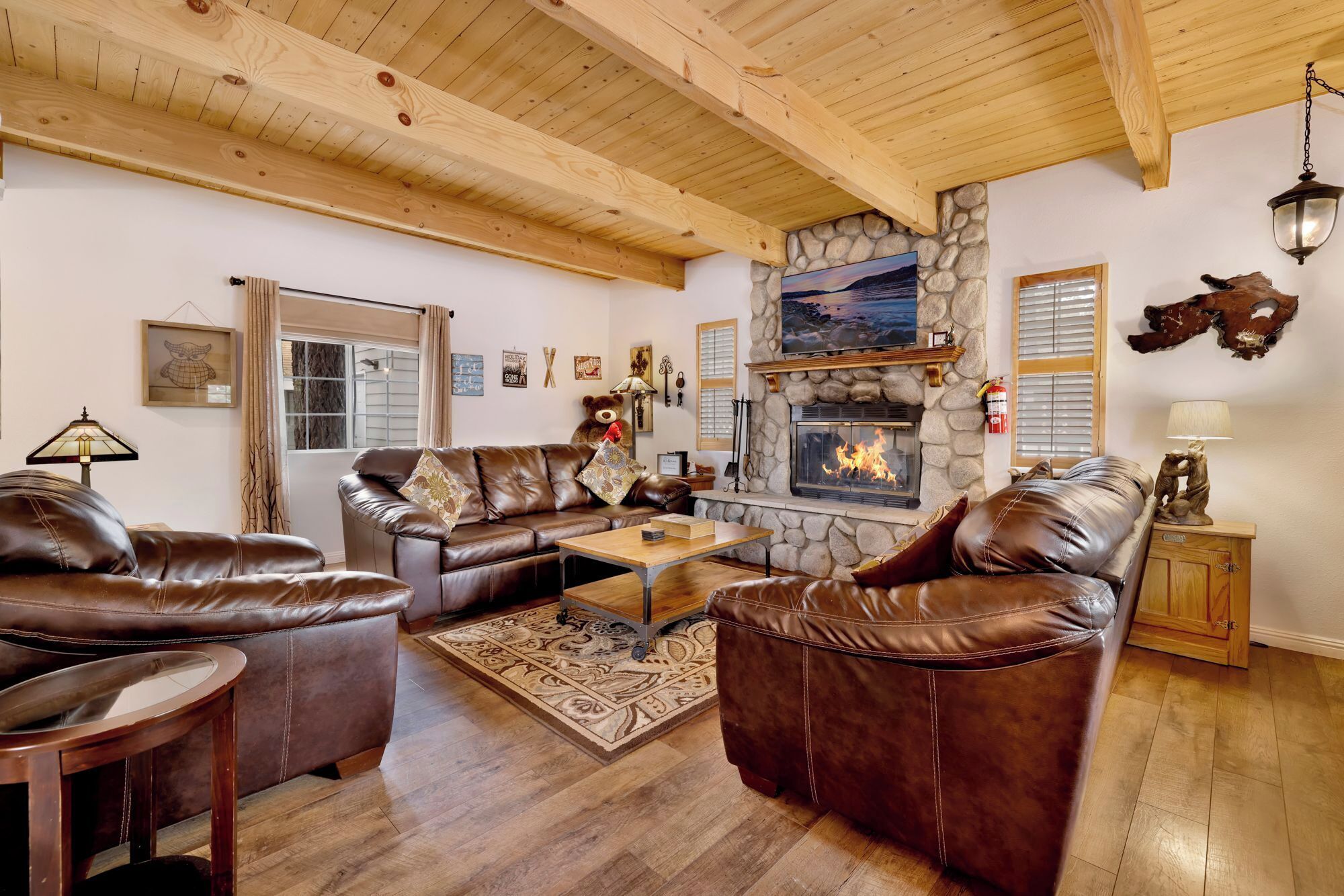 Cabin, Multiple Beds, Hot Tub, Mountain View (2028) | Living area