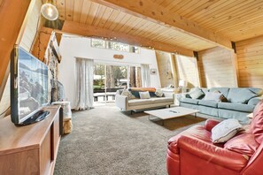 Cabin, Multiple Beds, Patio, Mountain View (2415) | Living area