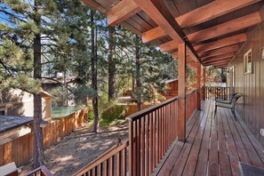 Ferienhütte, Mehrere Betten, Whirlpool, Bergblick (2080) | Ausblick vom Zimmer