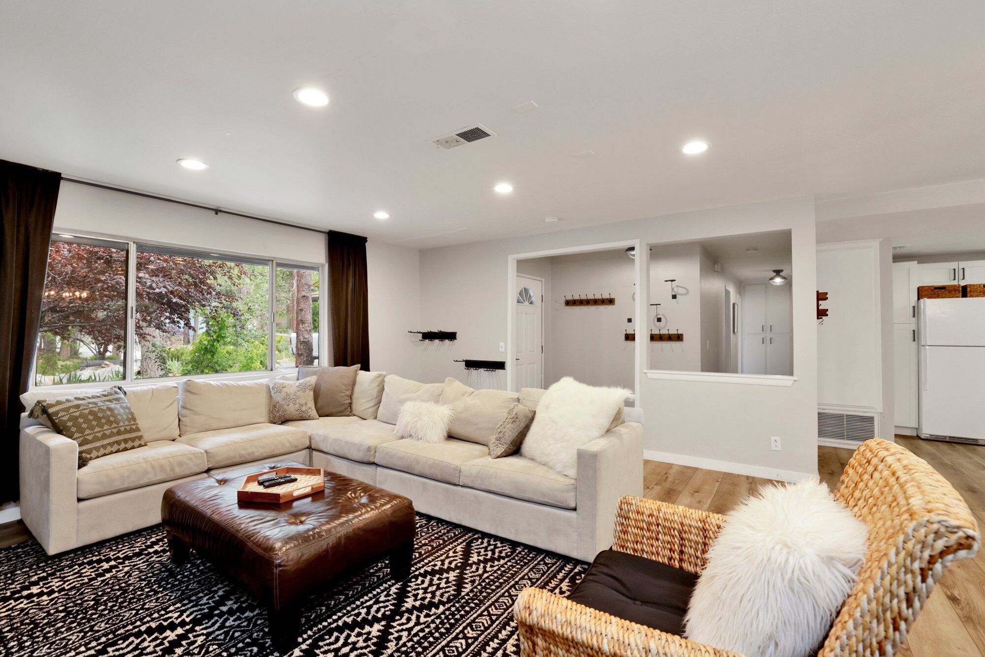 小屋, 多張床, 熱水浴缸, 山景 (2087) | 客廳