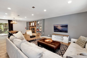 Cabin, Multiple Beds, Hot Tub, Mountain View (2087) | Living area