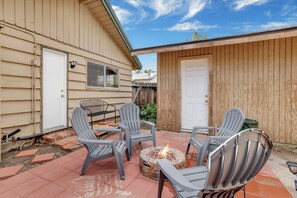 Terrace/patio - Greenway Pines Cabin #2327 (Big Bear City)